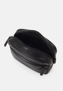 Pier One Skulderveske - Black 7 Pier One Skulderveske - Black -Pier One 0083d6df2dc64a378d5710c842c24aa0