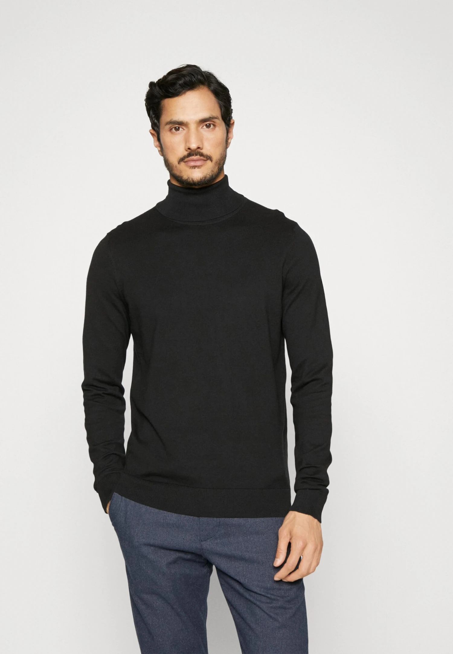 Pier One 2 Pack - Basic Turtleneck - Strikkegenser - Black/White 4 Pier One 2 Pack - Basic Turtleneck - Strikkegenser - Black/White - Bilde 2