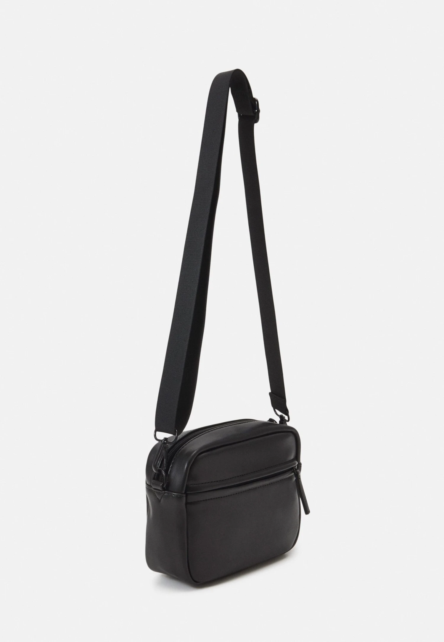 Pier One Skulderveske - Black 3 Pier One Skulderveske - Black - Bilde 2