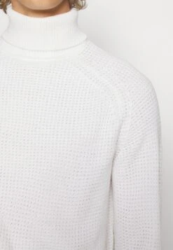 Pier One Strikkegenser -Offwhite -Pier One 19404f675108439db1f074cc76f147c1