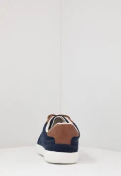 Pier One Unisex - Joggesko - Dark Blue -Pier One 1ac6e250906f4bbdbe8f2d4b585d53ea