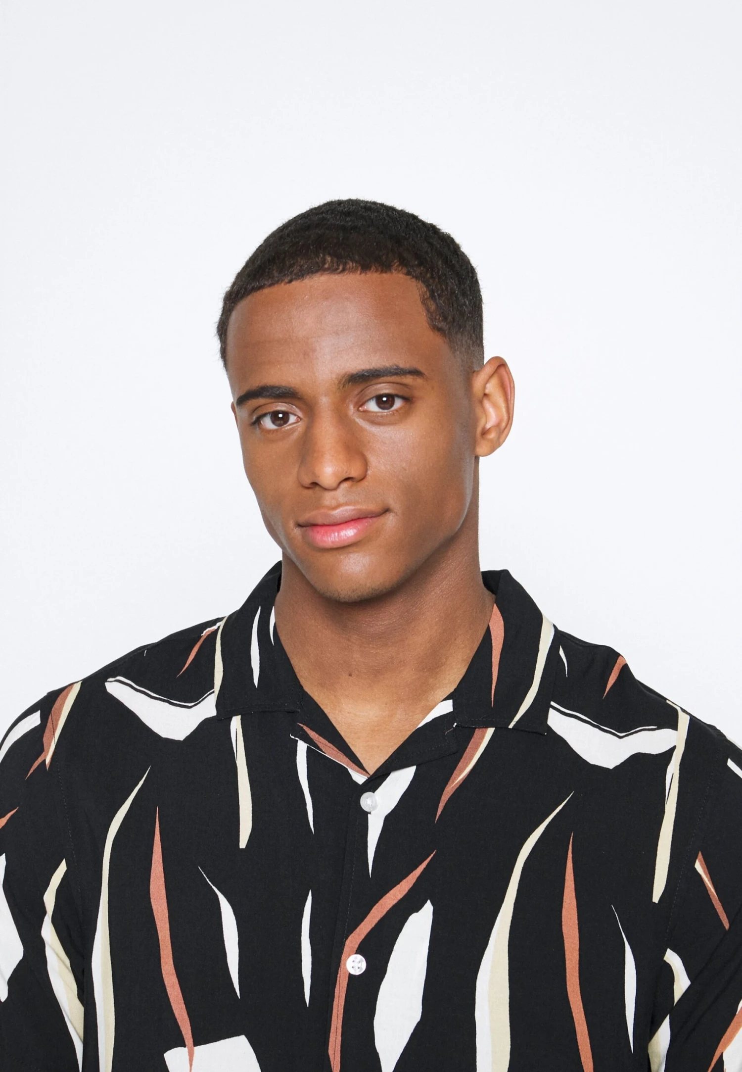 Pier One Contemporary Art Regular Resort- Skjorte - Black 8 Pier One Contemporary Art Regular Resort- Skjorte - Black - Bilde 6