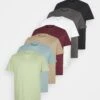 Pier One 7 Pack - T-Shirts - Black /Green /Bordeaux -Pier One 21887bf1d6ec441db354ecf20efd812d