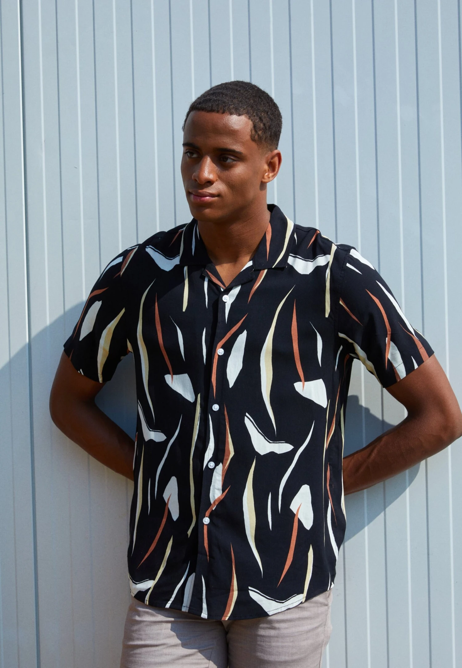 Pier One Contemporary Art Regular Resort- Skjorte - Black 5 Pier One Contemporary Art Regular Resort- Skjorte - Black - Bilde 3