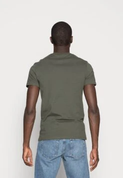 Pier One 3 Pack - T-Shirts - Black/Grey/Green -Pier One 302b28ae9cfb4ba48ebdbc5d108d4998