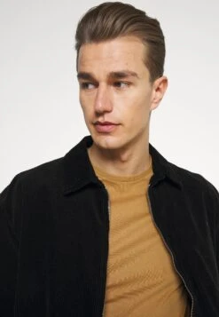 Pier One 5 Pack - T-Shirts - Brown/White/Black 17 Pier One 5 Pack - T-Shirts - Brown/White/Black -Pier One 41bdebd242374d019f64e1060d47972d