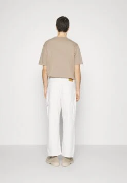 Pier One Carpenter Colored Twill- Jeans Straight Leg - Off-White 12 Pier One Carpenter Colored Twill- Jeans Straight Leg - Off-White -Pier One 4fab3a7ad84e43dfa273cbbbc4f63ebc