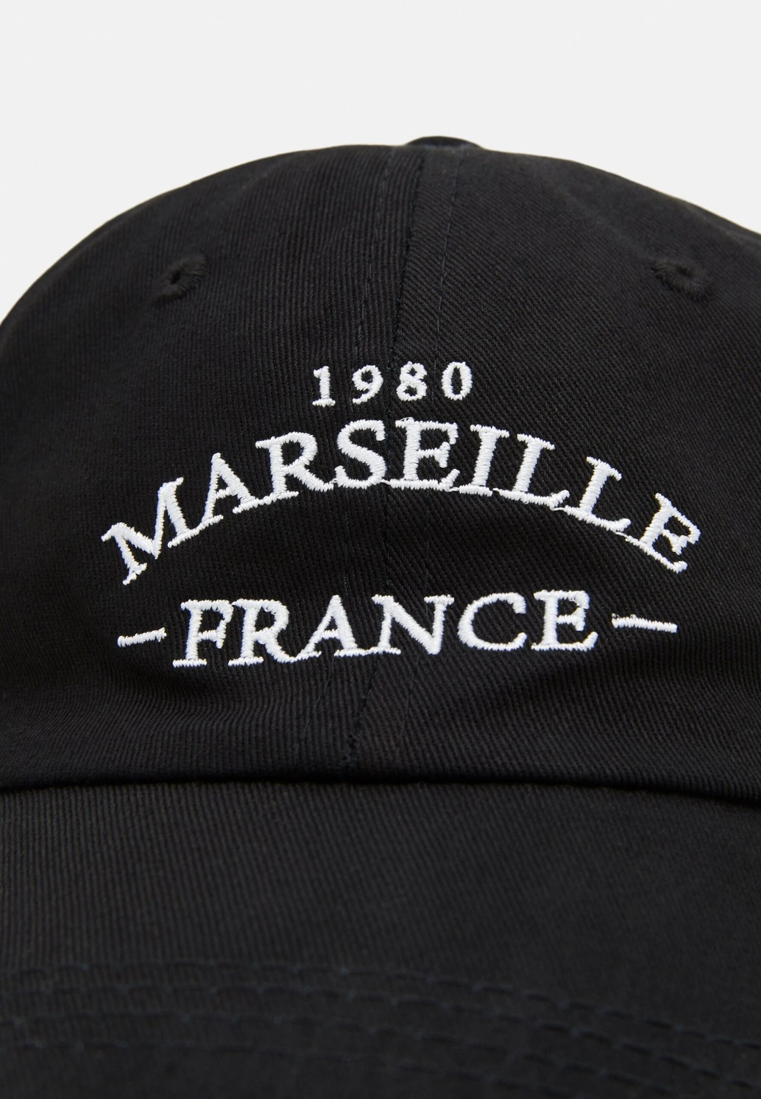 Pier One Unisex - Cap - Black 6 Pier One Unisex - Cap - Black - Bilde 4