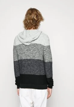 Pier One Strikkegenser - Grey 9 Pier One Strikkegenser - Grey -Pier One 7da42d23a4224f008b7aa613710692f7