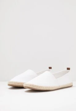 Pier One Rena Espadrille Unisex - Loafers - White 10 Pier One Rena Espadrille Unisex - Loafers - White -Pier One 7e077ed70ce54cb49199963da195d601