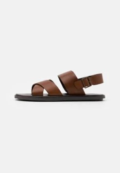 Pier One 23 Pier One Unisex - Sandaler - Cognac