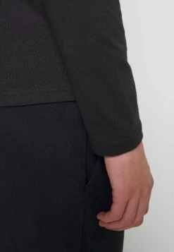 Pier One 5 Pack - Topper Langermet - Black/White/Olive -Pier One 9c999edfb4784781b9b45e88c2578460