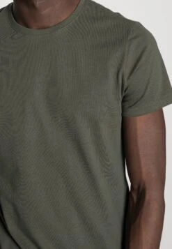 Pier One 3 Pack - T-Shirts - Black/Grey/Green -Pier One ba2abdb3c78c4a8bb5a16ee701db5a1d