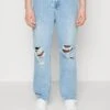 Pier One Distress On Knees - Jeans Relaxed Fit - Light Blue Denim -Pier One c70e5d5afc5f4fc1bdf2398420fe8195