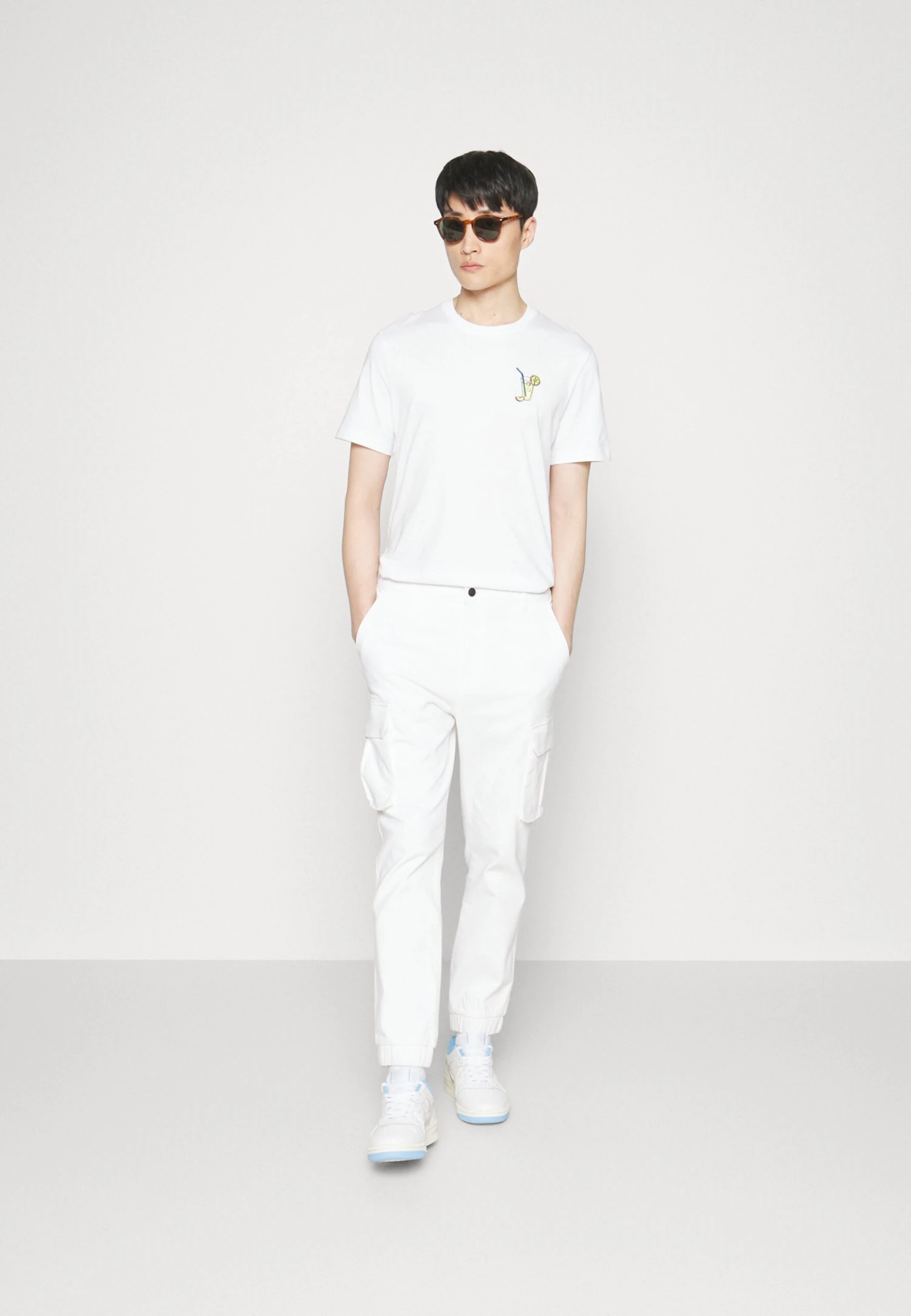 Pier One Cuffed Skinny Trouser- Cargobukse - White 4 Pier One Cuffed Skinny Trouser- Cargobukse - White - Bilde 2