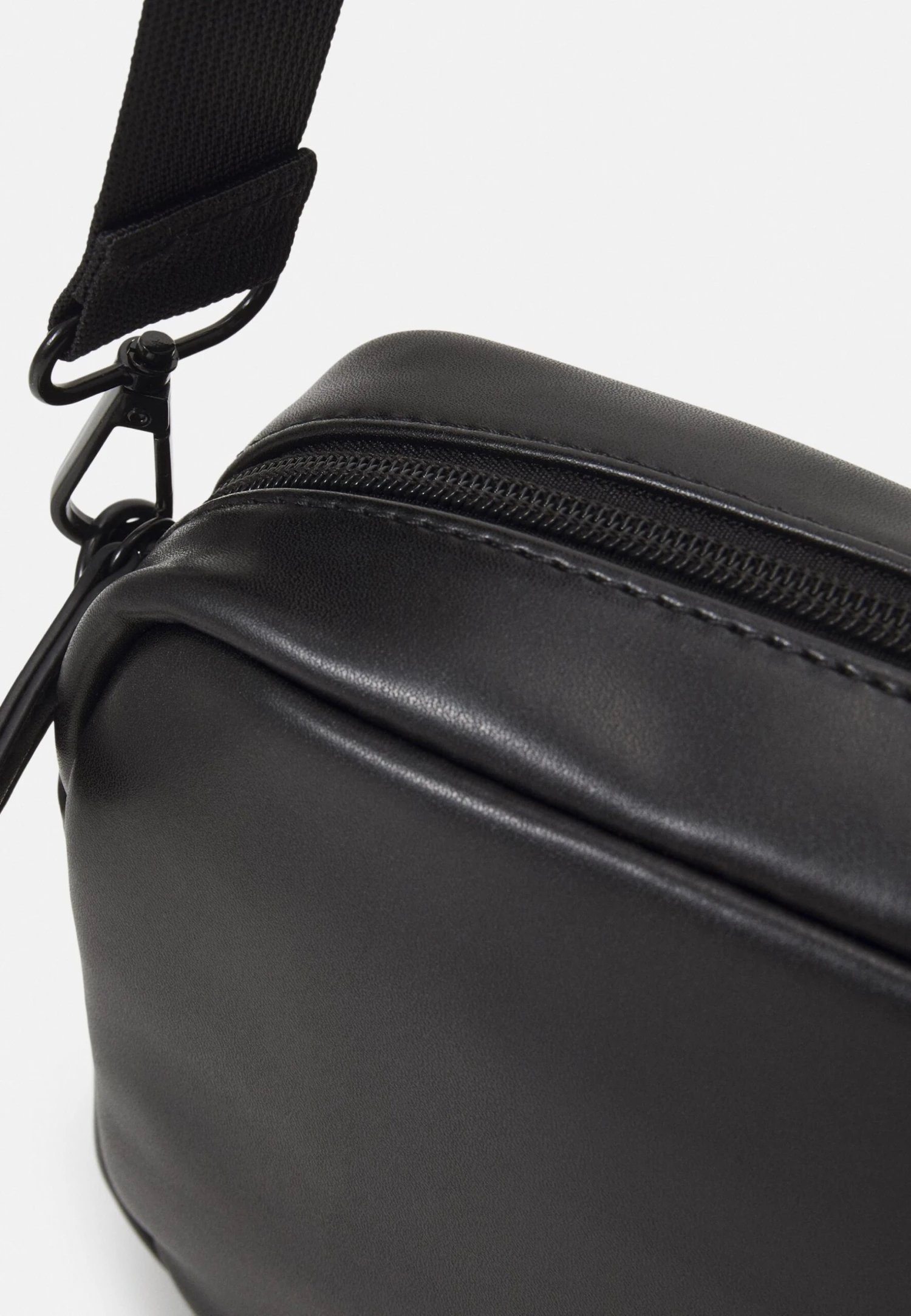 Pier One Skulderveske - Black 5 Pier One Skulderveske - Black - Bilde 4