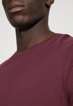 Pier One 2 Pack - T-Shirts - Bordeaux -Pier One dde4a41bb87943ada78e9639f6e4c9bf