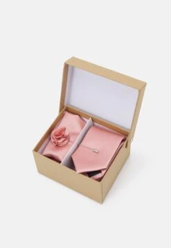 Pier One Set - Andre Accessories - Pink -Pier One ecc40dfacdcc4f4e875d92878e9ced65